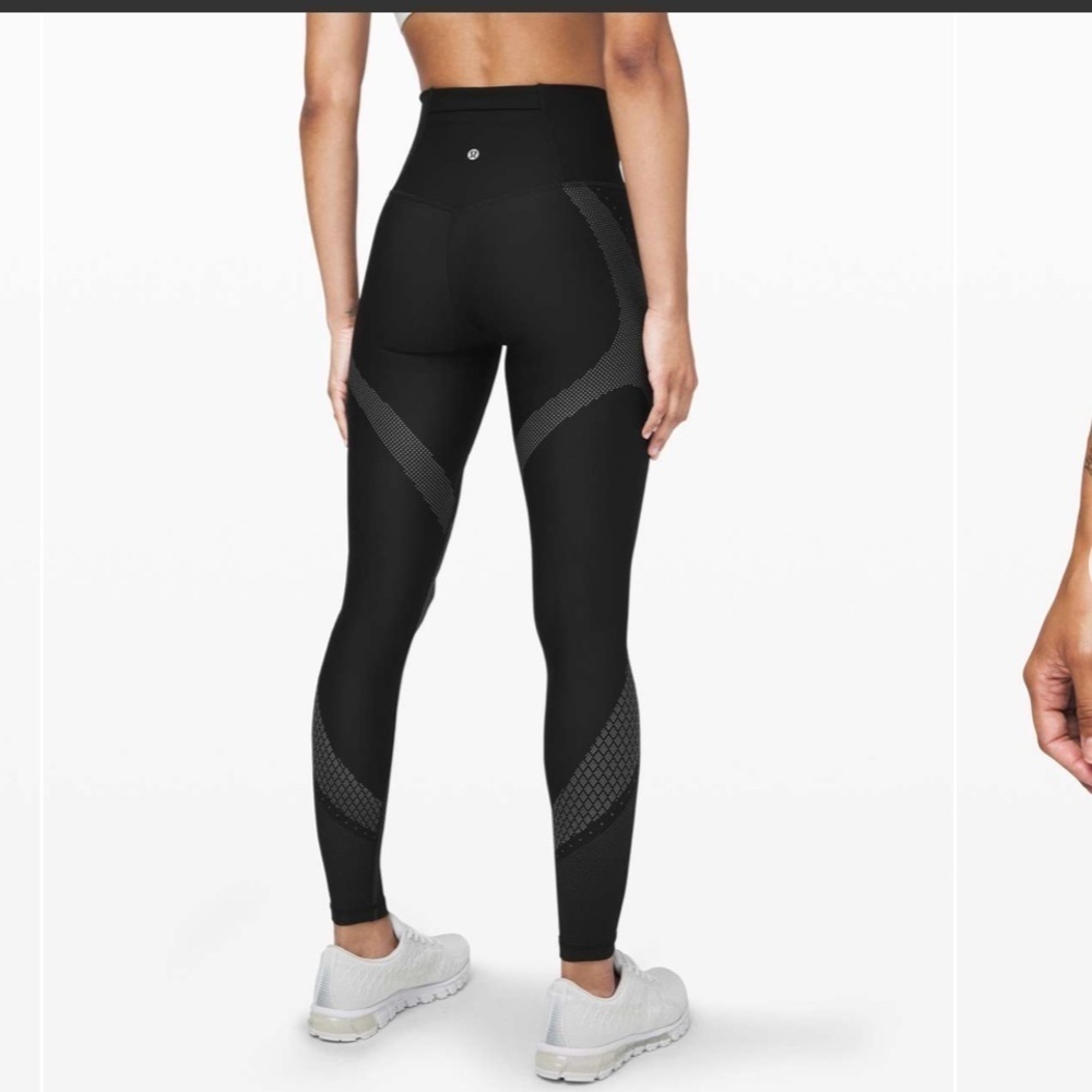 Lululemon Mapped Out High-Rise Tight 28"
Black / Glacier Grey - Picture 3 of 12